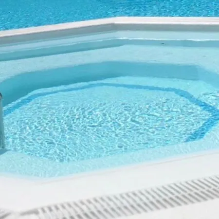 Luxury Duplex With Jacuzzi דירה