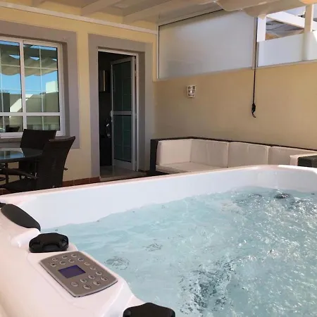 דירה Luxury Duplex With Jacuzzi *